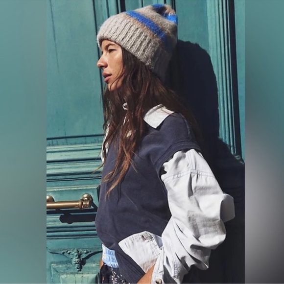 Free People: The Grove Striped Beanie NWT - Picture 3 of 3